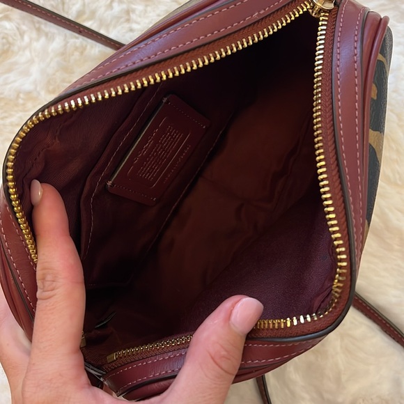 Coach Chain Leopard Print crossbody - Picture 6 of 7